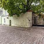 Apartment Tallinnhousing Old Town Elegance Vana-viru